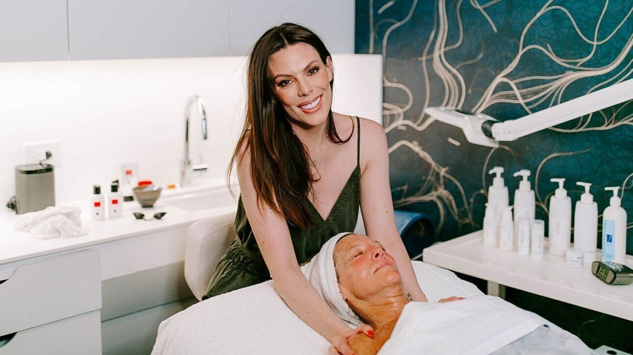 THE CANDIDLY: CANDACE MARINO TELLS US THE SECRET TO AN ACTUALLY EFFECTIVE FACIAL. WE ARE SHOCKED.
