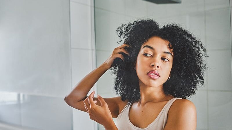 YAHOO!: THIS POWERFUL ESSENTIAL OIL CAN SOLVE YOUR SKIN, NAIL, AND HAIR PROBLEMS