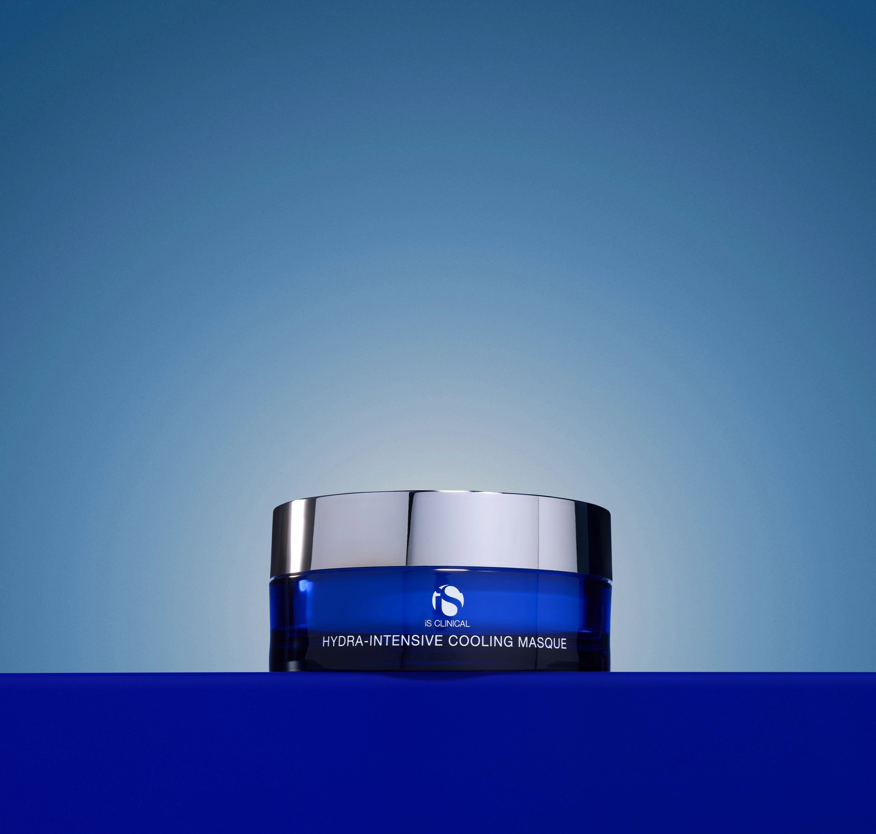 iS Clinical Hydra-Intensive Cooling Masque, luxurious cooling treatment with Centella Asiatica and Hyaluronic Acid