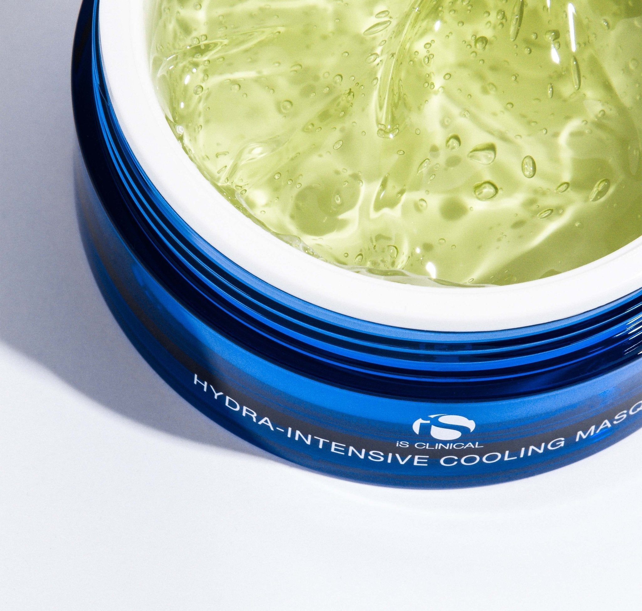 iS Clinical Hydra-Intensive Cooling Masque in use