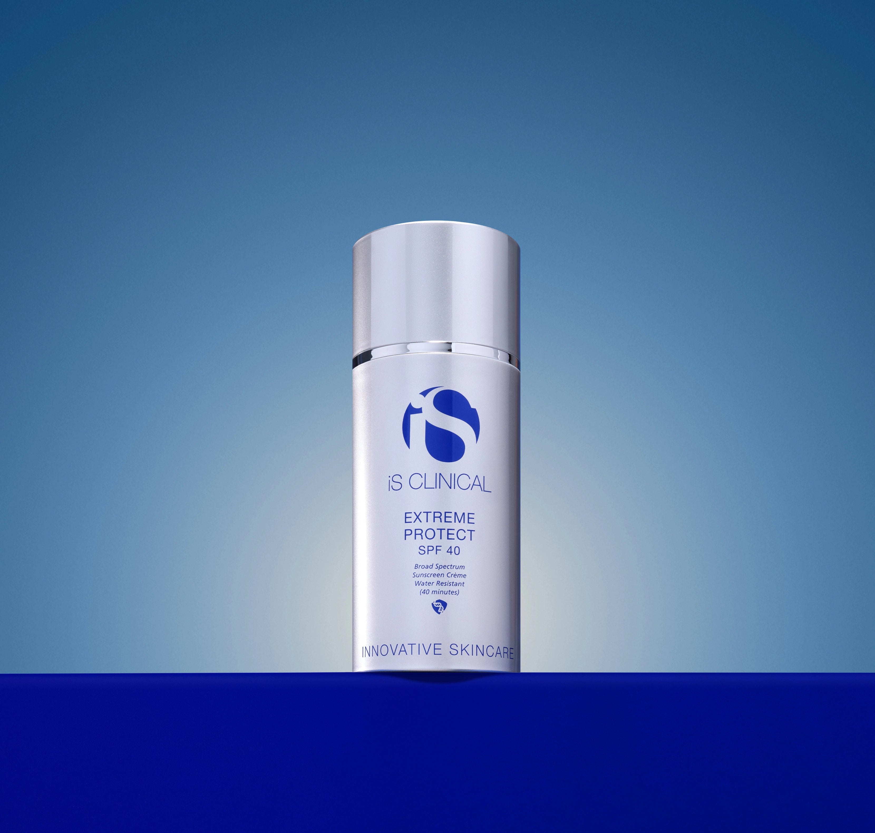 iS Clinical Extreme Protect SPF 40, all-physical sunscreen with Extremozyme technology and micronized Zinc Oxide