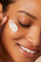 Dermal Repair Ultra-Nourish by Senté, in use