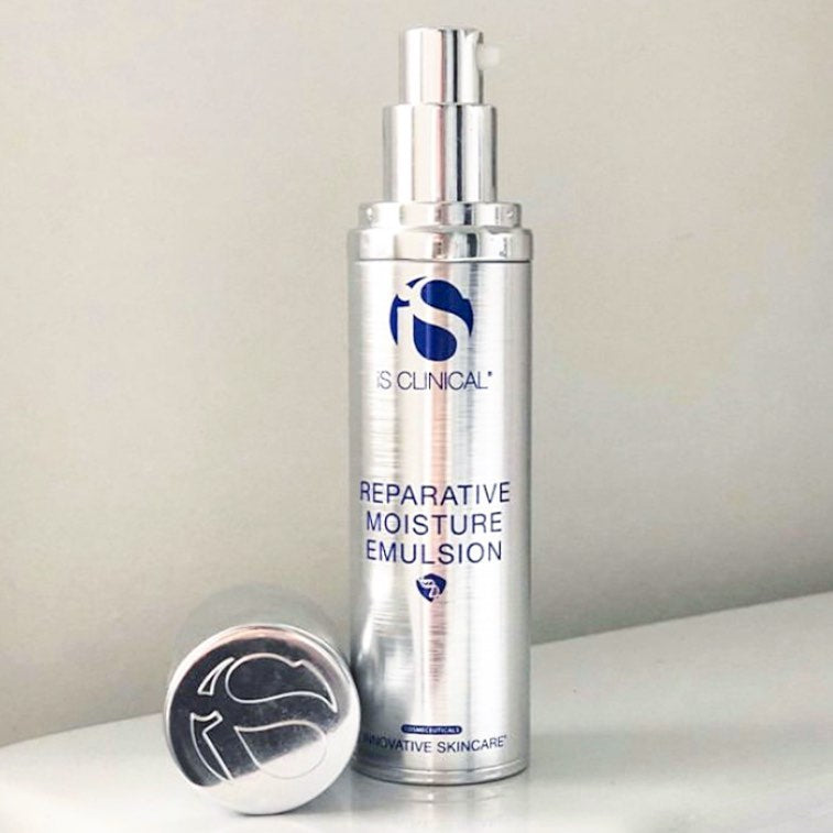 Reparative Moisture Emulsion cream texture